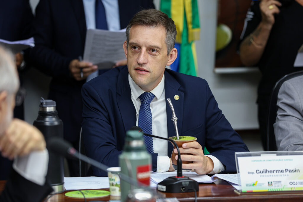 PORTO ALEGRE - RS - BRASIL. 24/02/2026. Comissão de Constituição e Justiça, presidida pelo deputado Frederico Antunes (PROGRESSISTAS). Reunião ordinária. Fotos: Lucas Kloss / ALRS