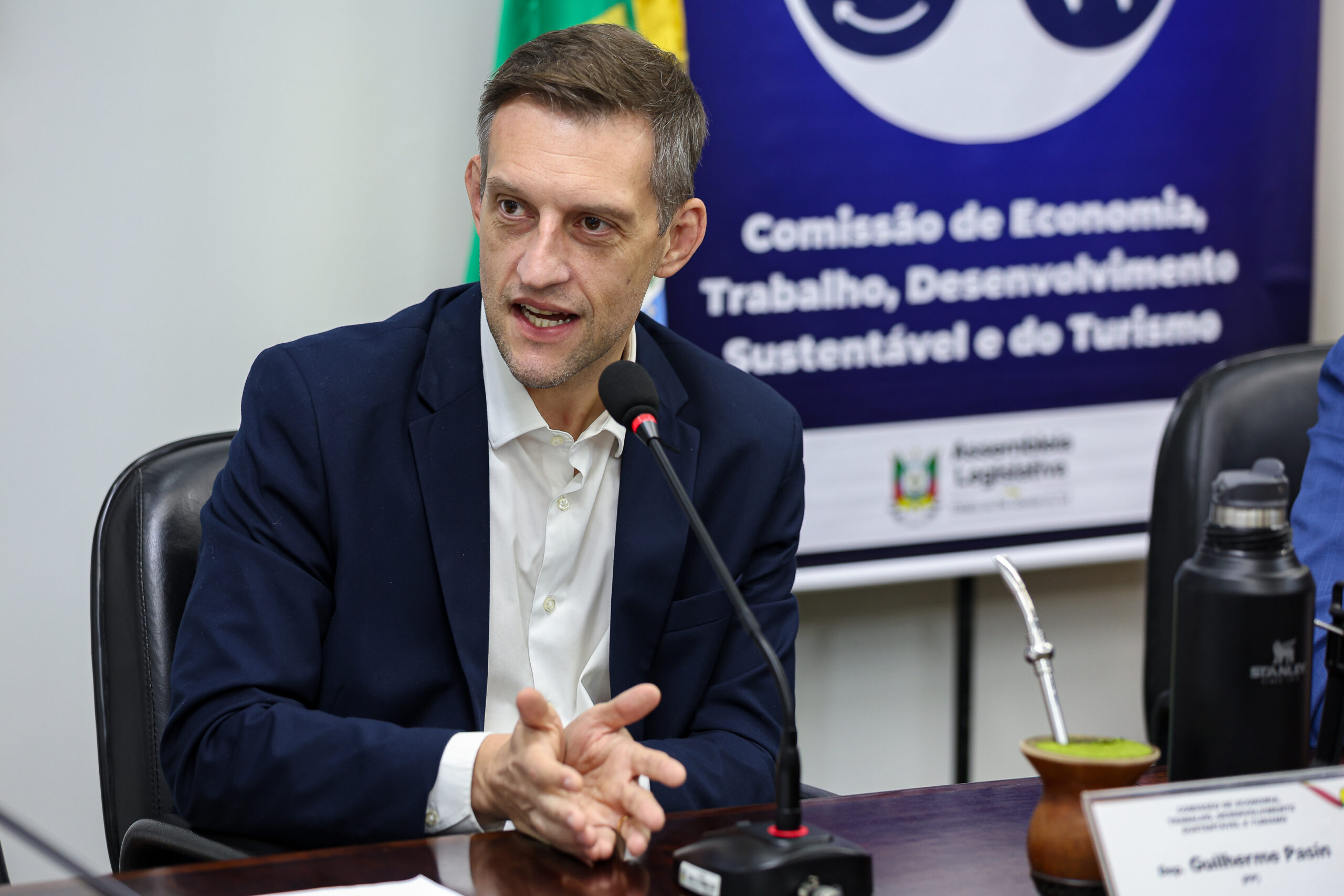 PORTO ALEGRE - RS - BRASIL. 29/04/2026. Comissão de Economia, Desenvolvimento Sustentável e do Turismo, presidida pelo deputado Gustavo Victorino (Republicanos). Reunião ordinária. Fotos: Lucas Kloss / ALRS
